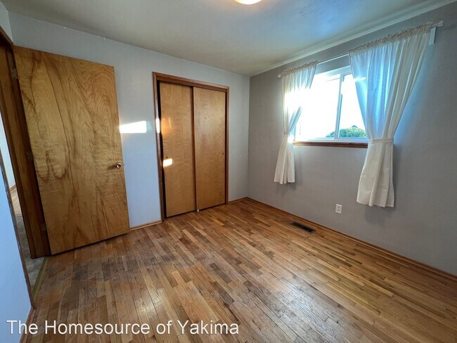 Foto del edificio - 3 br, 2 bath House - 409 N 62nd Avenue
