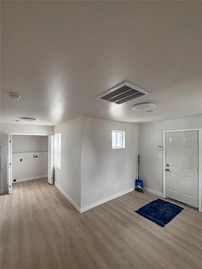 Foto del edificio - 2000 Meridian Ave