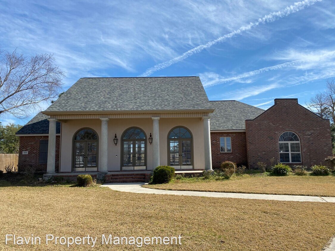 Primary Photo - 3 br, 2.5 bath House - 253 Oxford Court