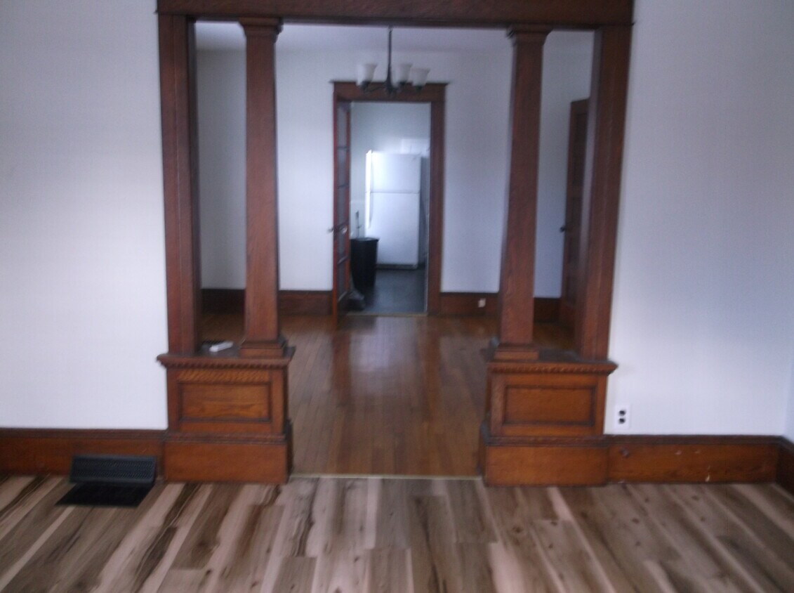 Foto del edificio - 732 W Liberty St