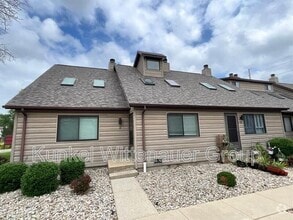 Building Photo - 401 Ponderosa Ave