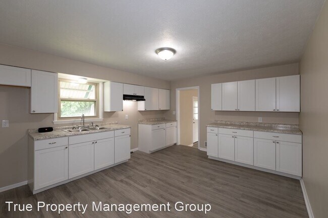 Building Photo - 3 br, 1.5 bath House - 4836 David Street