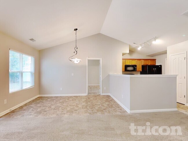 Foto del edificio - 142 Jacobs Woods Cir