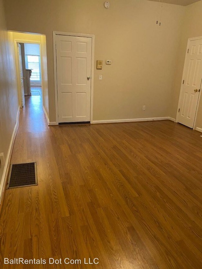 Foto del edificio - 1 br, 1 bath Apartment - 1528 McCulloh Street