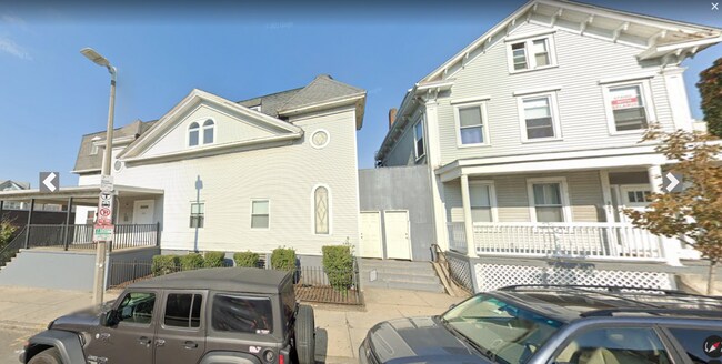 Building Photo - 323 Dorchester Ave