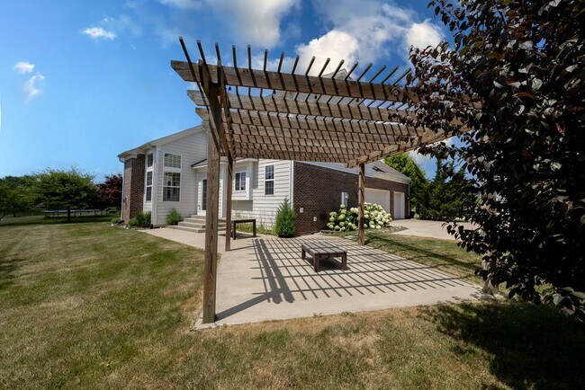Foto del edificio - 8965 Snowberry Court