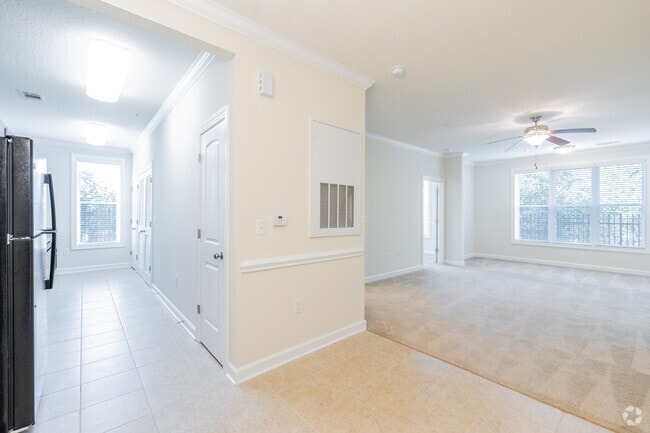 1HAB, 1BA - Groves at Town Center