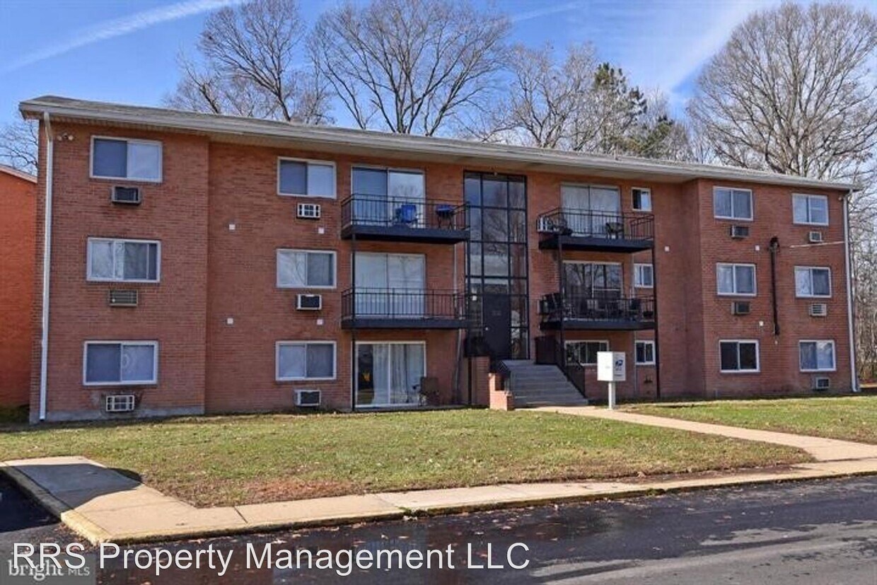 2 br, 1 bath House - 202 Blair Rd #103 - 2 br, 1 bath House - 202 Blair Rd  #103