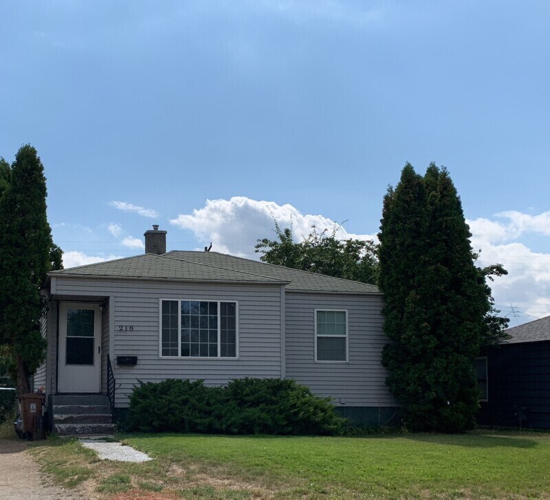 Primary Photo - 218 E Princeton Ave