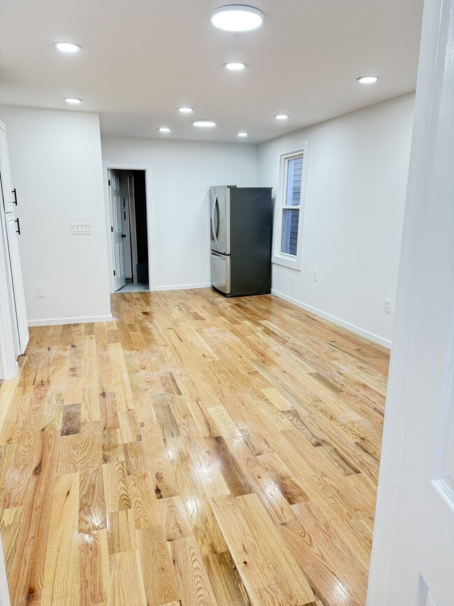 Building Photo - 9735 77th St