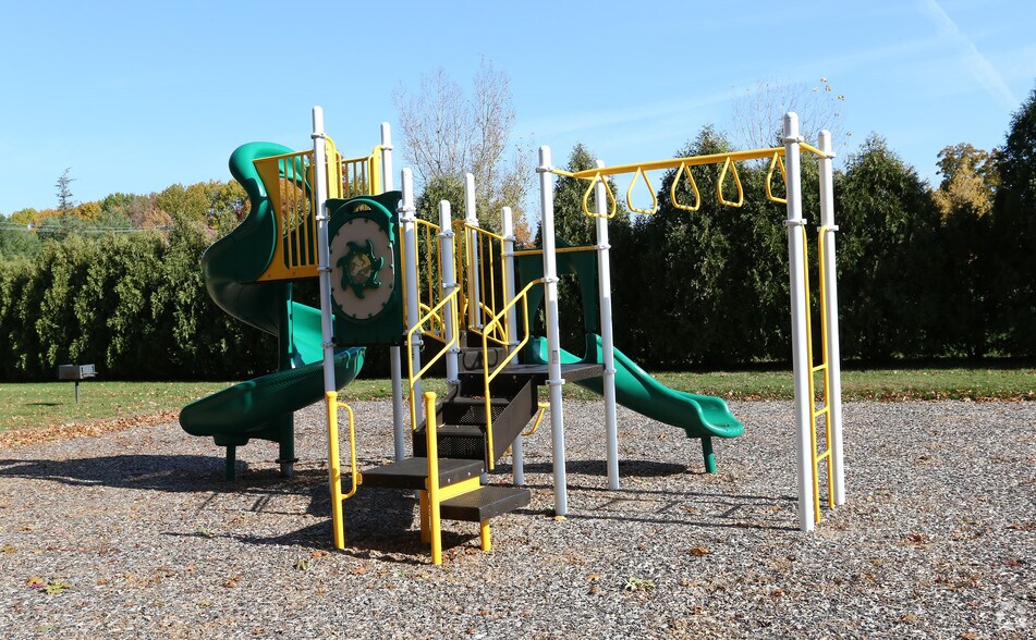 Bradford Commons Rentals Newington, CT