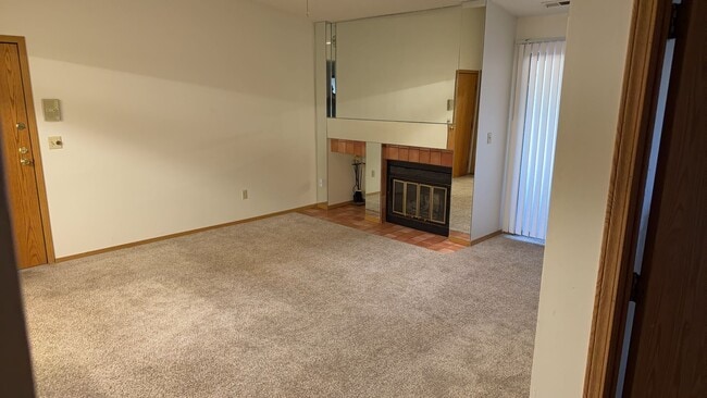 Building Photo - 6430 McNichols Ct