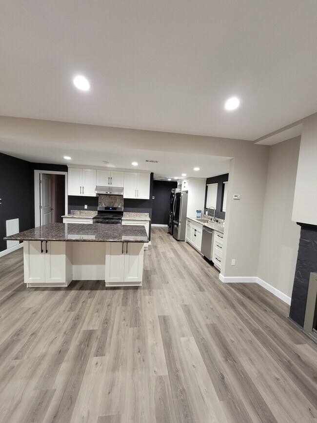 Foto del edificio - 1037 S Kenmore Ave