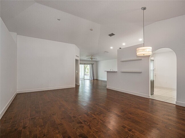Foto del edificio - 1260 25th Terrace SW