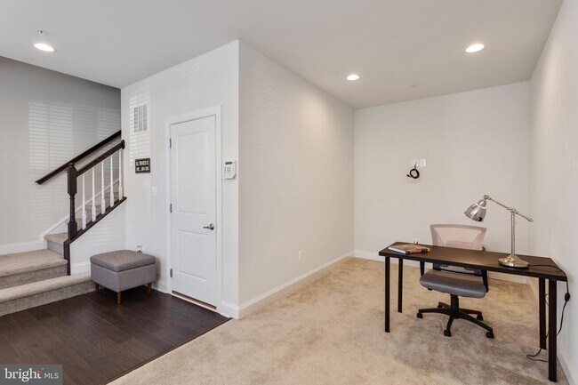 Building Photo - 3617 Jamison St NE