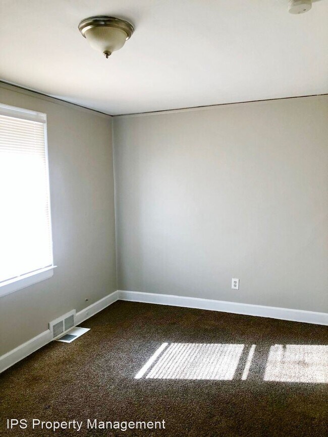 Building Photo - 5 br, 1 bath House - 20181 Hull