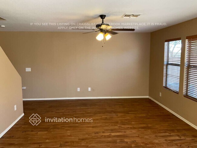 Foto del edificio - 2266 E Spruce Dr