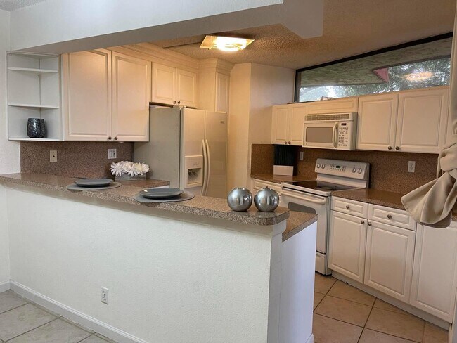 Foto del edificio - 8159 Severn Dr