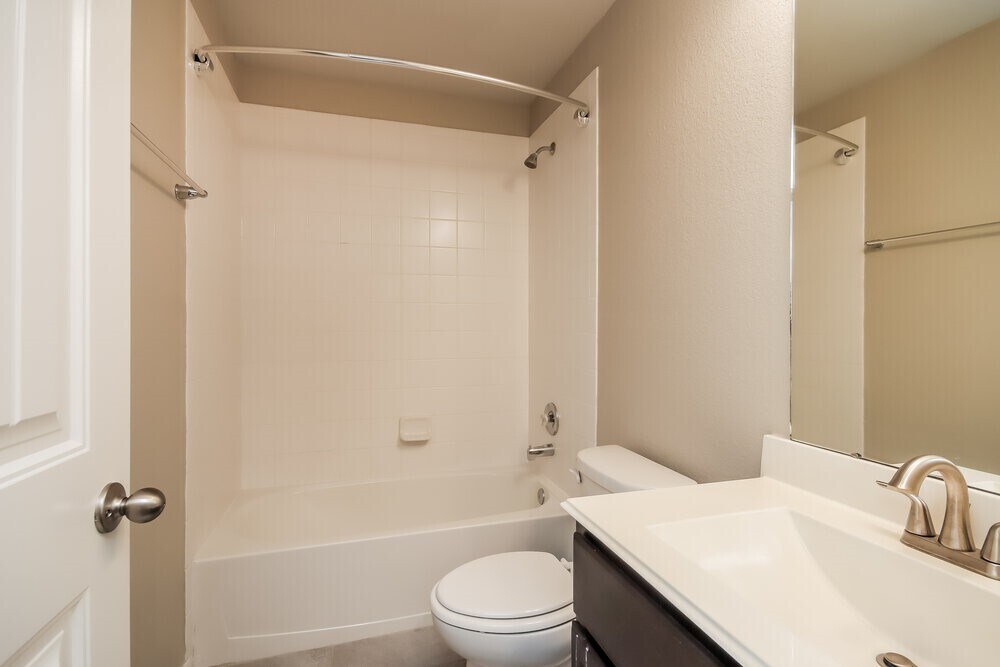 Foto del edificio - 407 Ashley Falls Ln