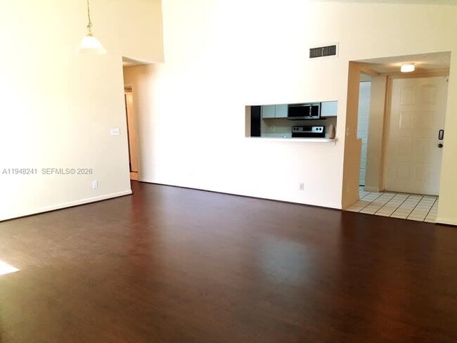 Building Photo - 9701 Westview Dr