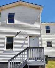 Building Photo - 9 Fisher Pl