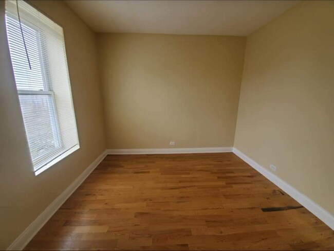 Foto del edificio - 6507 S Ingleside Ave