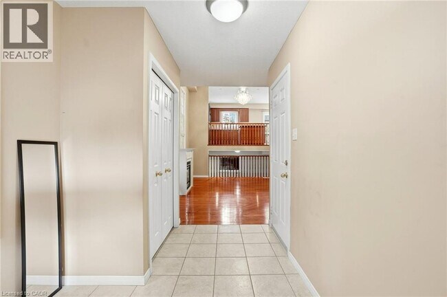 Photo du bâtiment - 557 Wood Nettle Way