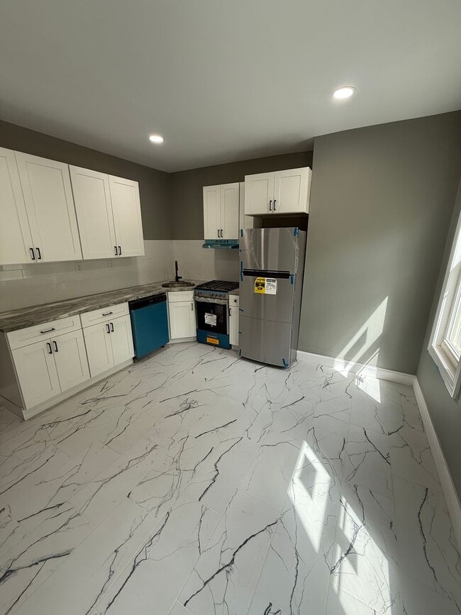 Foto del edificio - 6022 Pine St
