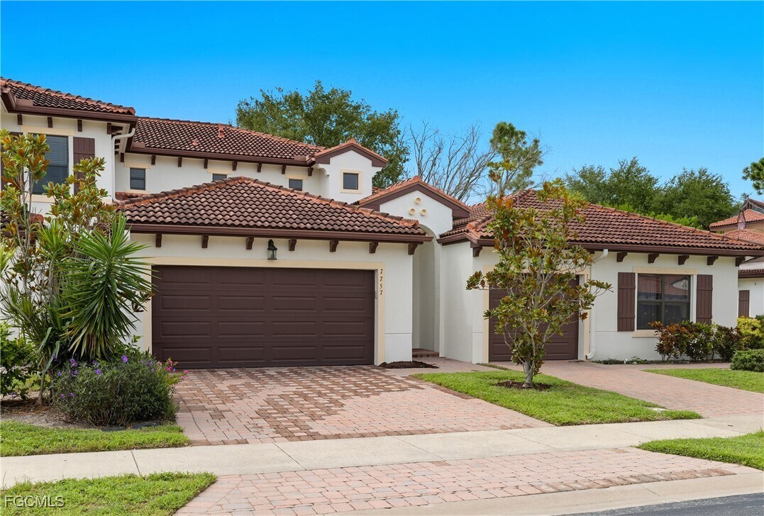 Foto principal - 7757 Bristol Cir