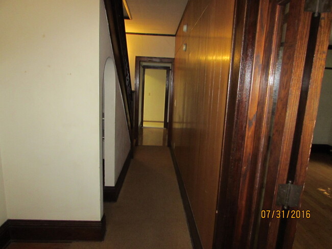 Hallway - 123 S Brittingham Pl