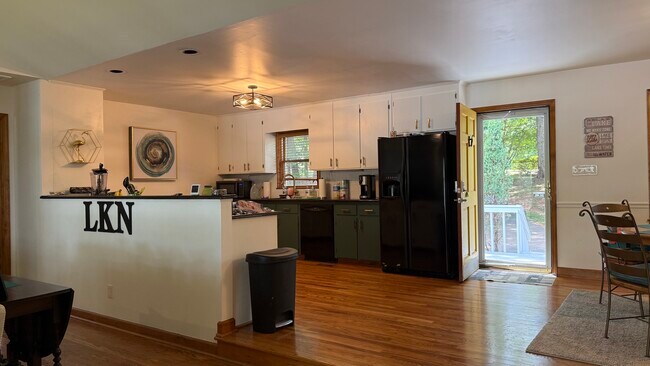 Foto del edificio - 16318 Stinson Cove Rd