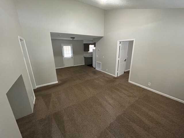 Building Photo - 401 Josephine Ct
