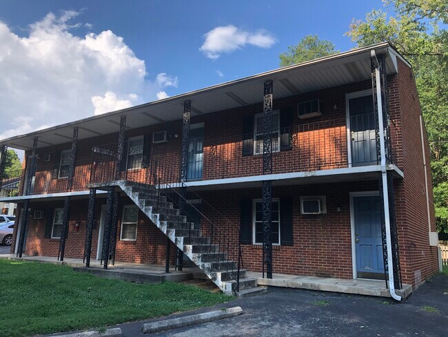 Foto del edificio - 636 Allison Ave SW