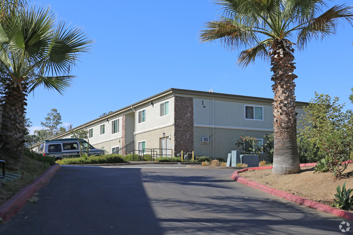 Primary Photo - Vista Terrace Apartments