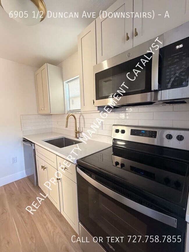 Building Photo - 6905 1/2 Duncan Ave (Downstairs)-A