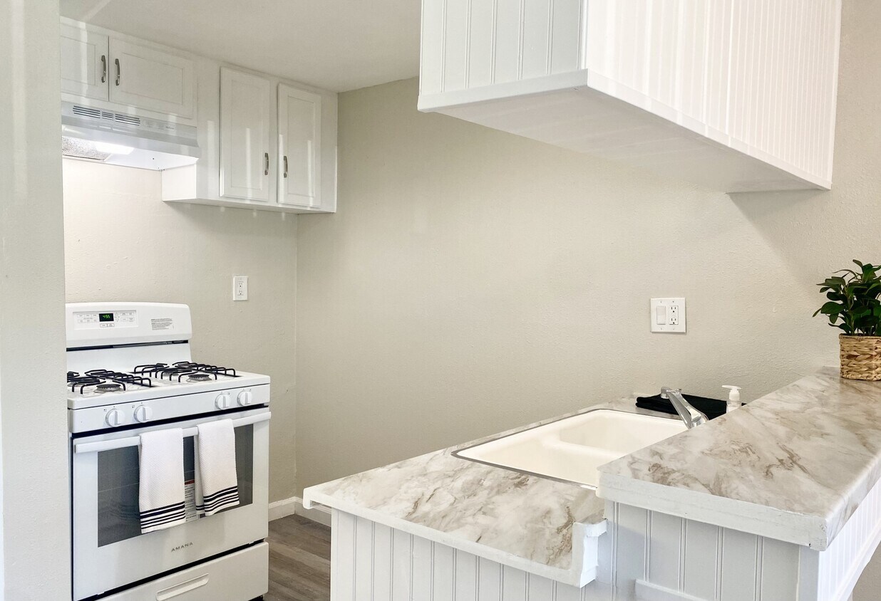 South Pointe Apts Alquileres en Covina, CA