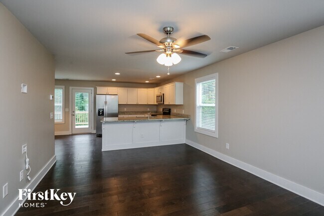 Foto del edificio - 6575 Terracewood Ln