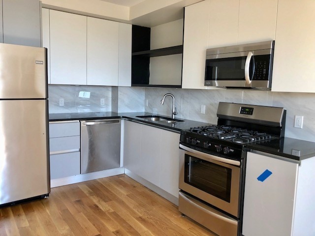 Primary Photo - 1543 East 19th Street