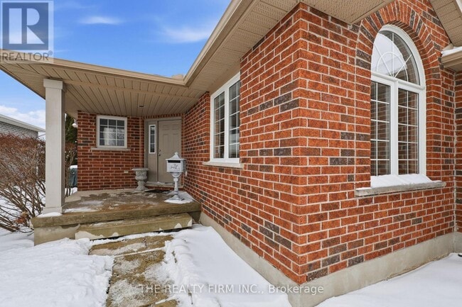 Building Photo - 21 Kantor Ct