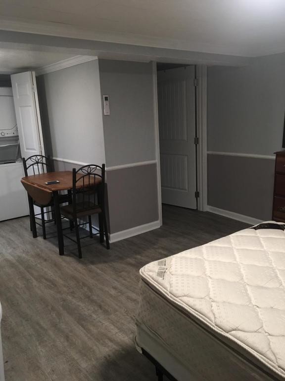 Foto del edificio - 326 Cherry Avenue, Unit E