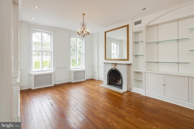 Building Photo - 3116 Dumbarton St NW