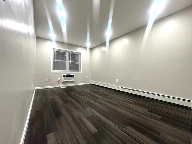 Foto del edificio - 825 Ashford St