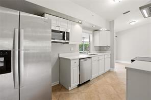 Foto del edificio - 827 NW 87th Ave