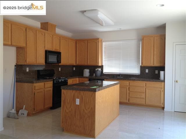 Foto del edificio - 4423 Glen Canyon Cir