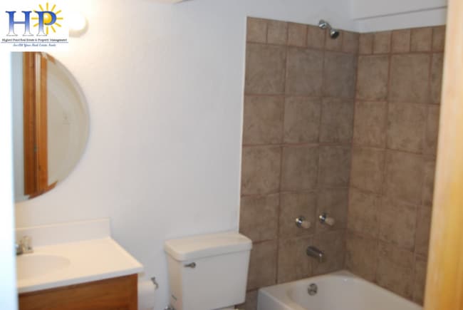 Building Photo - 9551 Waterbury Dr