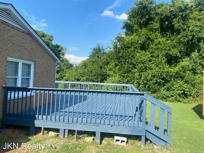 Foto del edificio - 4 br, 2 bath House - 131 Mays Court
