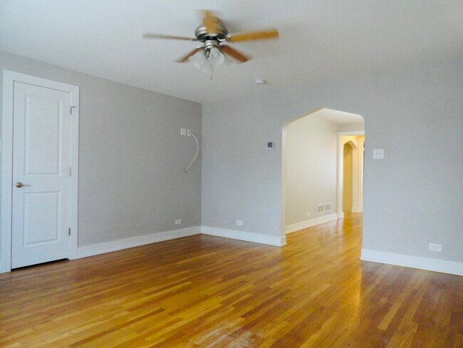 Building Photo - 1410 Maple Ave