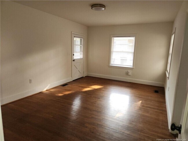 Foto del edificio - 313 Oakridge Ave