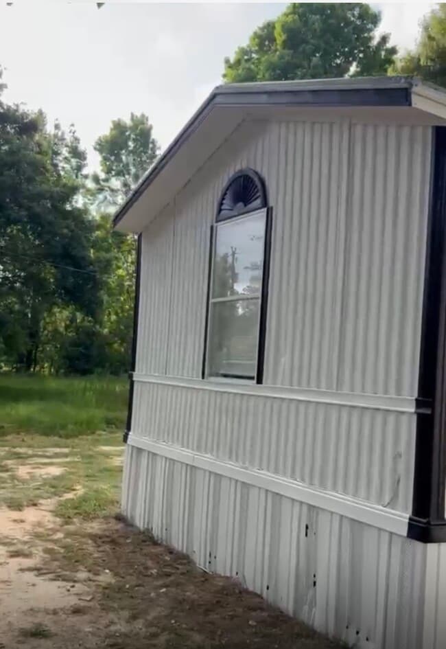 Building Photo - 151 County Rd 2292