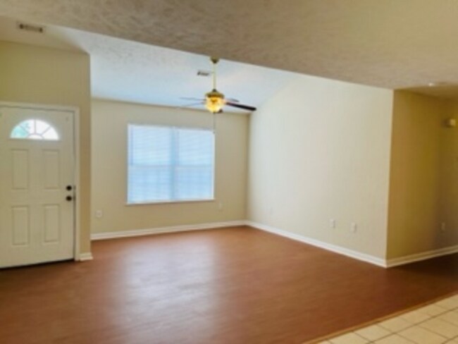 Foto del edificio - Kinney Road